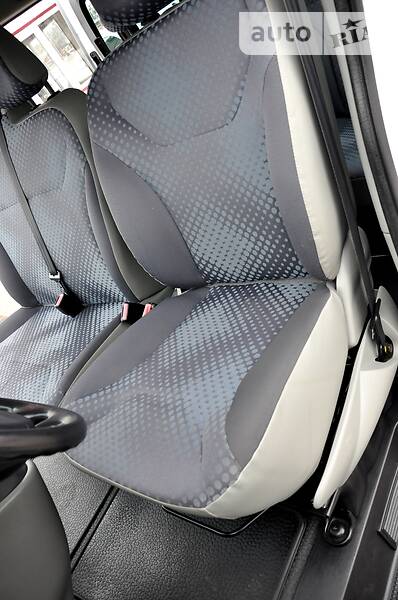 Мінівен Renault Trafic 2009 в Львові