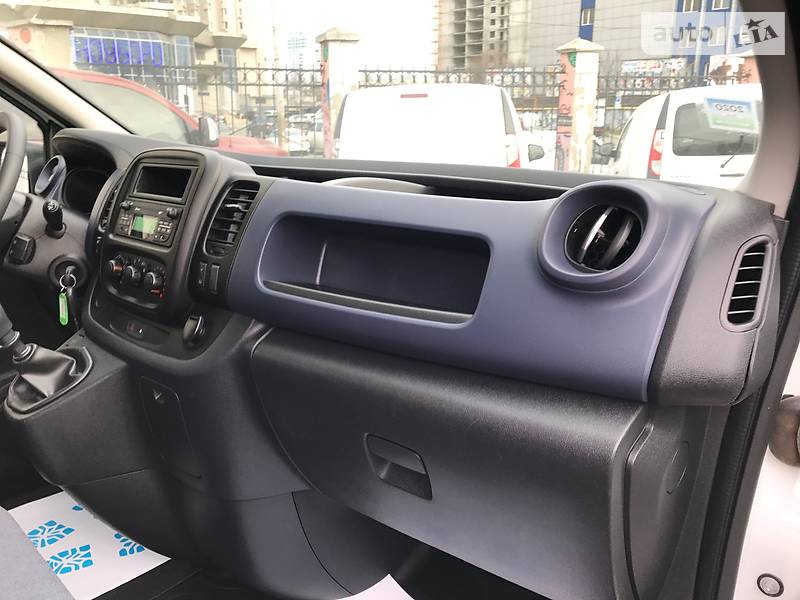 Вантажопасажирський фургон Renault Trafic 2015 в Одесі фото 27 Вантажопасажирський фургон Renault Trafic 2015 в Одесі