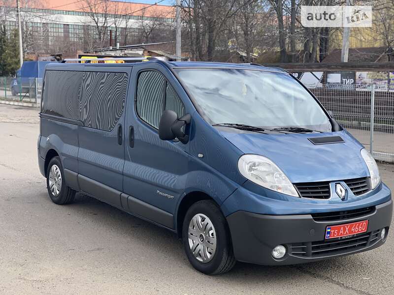 Мінівен Renault Trafic 2011 в Луцьку
