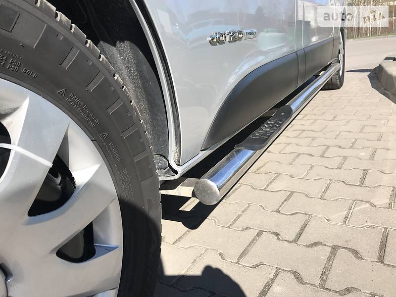 Мінівен Renault Trafic 2015 в Бродах