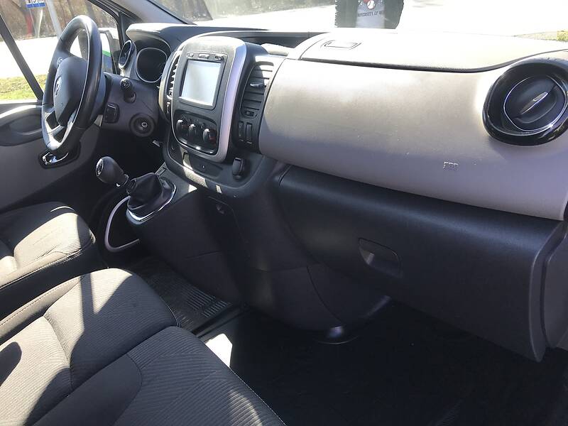 Мінівен Renault Trafic 2015 в Бродах