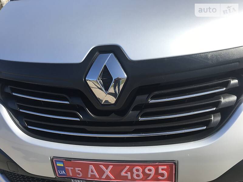 Мінівен Renault Trafic 2015 в Бродах