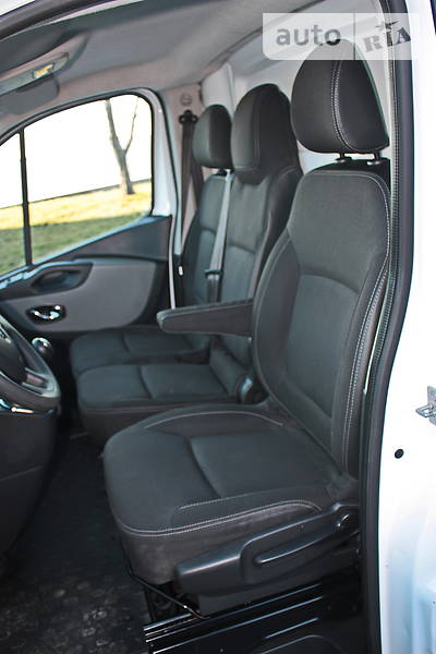 Вантажопасажирський фургон Renault Trafic 2016 в Кременчуці фото 23 Вантажопасажирський фургон Renault Trafic 2016 в Кременчуці