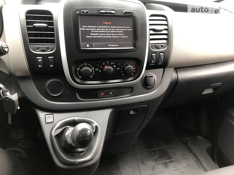 Універсал Renault Trafic 2015 в Житомирі фото 20 Універсал Renault Trafic 2015 в Житомирі