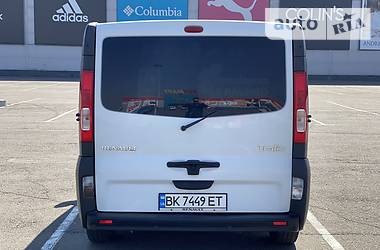 Мінівен Renault Trafic 2013 в 