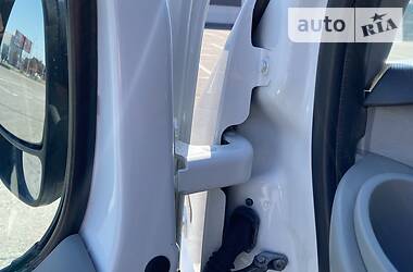 Мінівен Renault Trafic 2013 в 