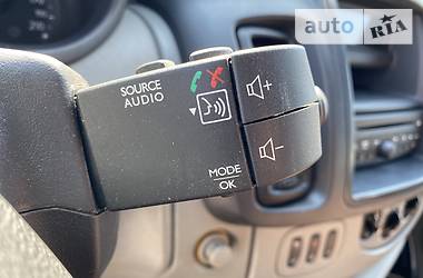 Мінівен Renault Trafic 2013 в 