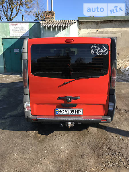 Минивэн Renault Trafic 2004 в Золочеве