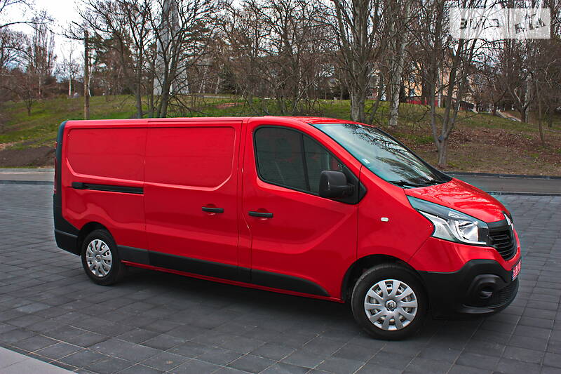 Вантажопасажирський фургон Renault Trafic 2015 в Кременчуці фото 36 Вантажопасажирський фургон Renault Trafic 2015 в Кременчуці