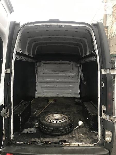 Вантажопасажирський фургон Renault Trafic 2006 в Кривому Розі фото 5 Вантажопасажирський фургон Renault Trafic 2006 в Кривому Розі