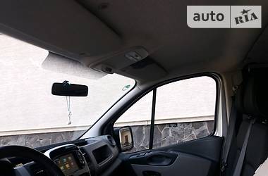 Мінівен Renault Trafic 2016 в 