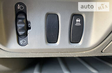 Мінівен Renault Trafic 2012 в 