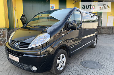 Мінівен Renault Trafic 2012 в 