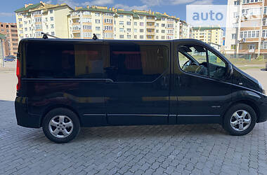 Мінівен Renault Trafic 2012 в 