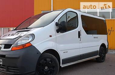 Вантажопасажирський фургон Renault Trafic 2005 в 
