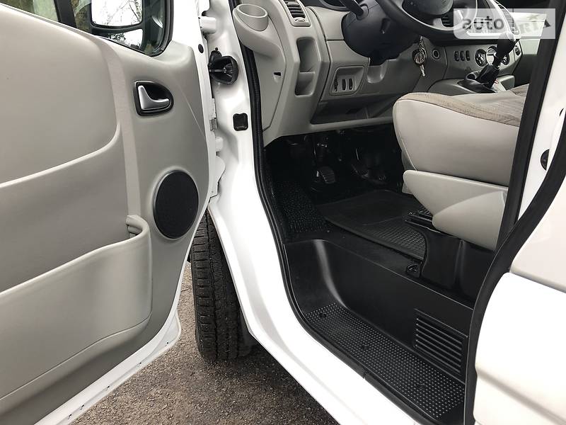 Мінівен Renault Trafic 2010 в Радивиліві