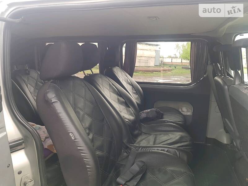 Вантажопасажирський фургон Renault Trafic 2007 в Стрию