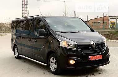 Мінівен Renault Trafic 2016 в 
