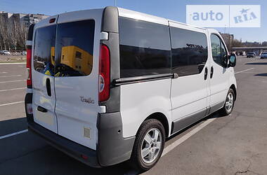 Минивэн Renault Trafic 2010 в 
