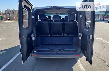 Минивэн Renault Trafic 2010 в 