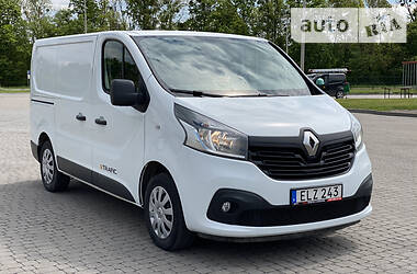 Вантажопасажирський фургон Renault Trafic 2014 в 