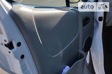 Минивэн Renault Trafic 2010 в 