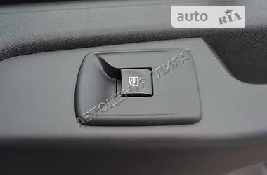 Вантажопасажирський фургон Renault Trafic 2016 в Хмельницькому