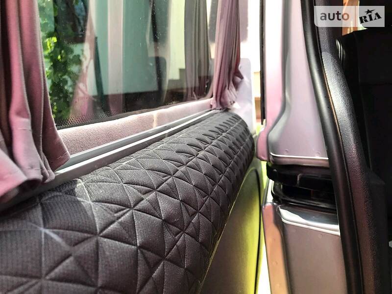 Вантажопасажирський фургон Renault Trafic 2015 в Луцьку