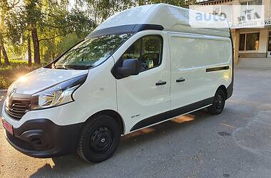 Грузопассажирский фургон Renault Trafic 2016 в Полтаве