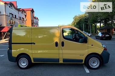 Вантажопасажирський фургон Renault Trafic 2003 в Тернополі