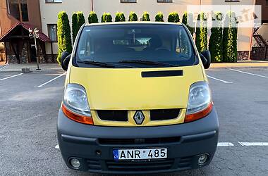 Вантажопасажирський фургон Renault Trafic 2003 в Тернополі