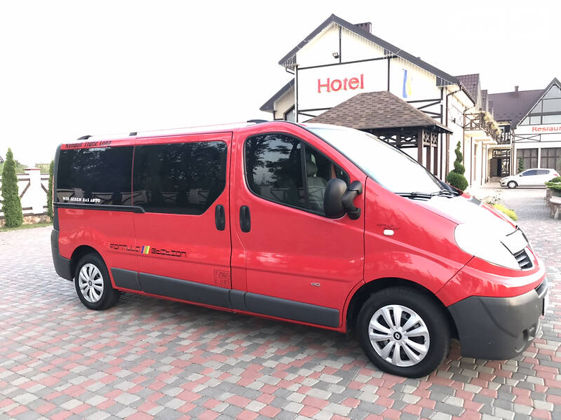 Вантажопасажирський фургон Renault Trafic 2007 в Чернівцях фото 25 Вантажопасажирський фургон Renault Trafic 2007 в Чернівцях