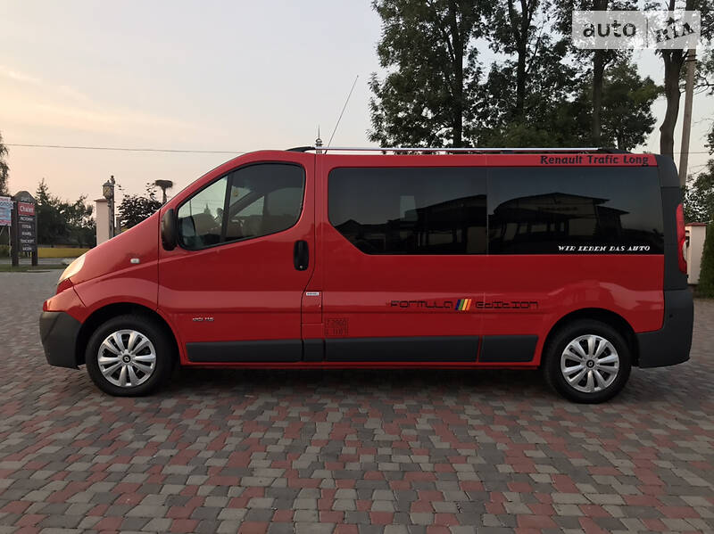 Вантажопасажирський фургон Renault Trafic 2007 в Чернівцях фото 8 Вантажопасажирський фургон Renault Trafic 2007 в Чернівцях