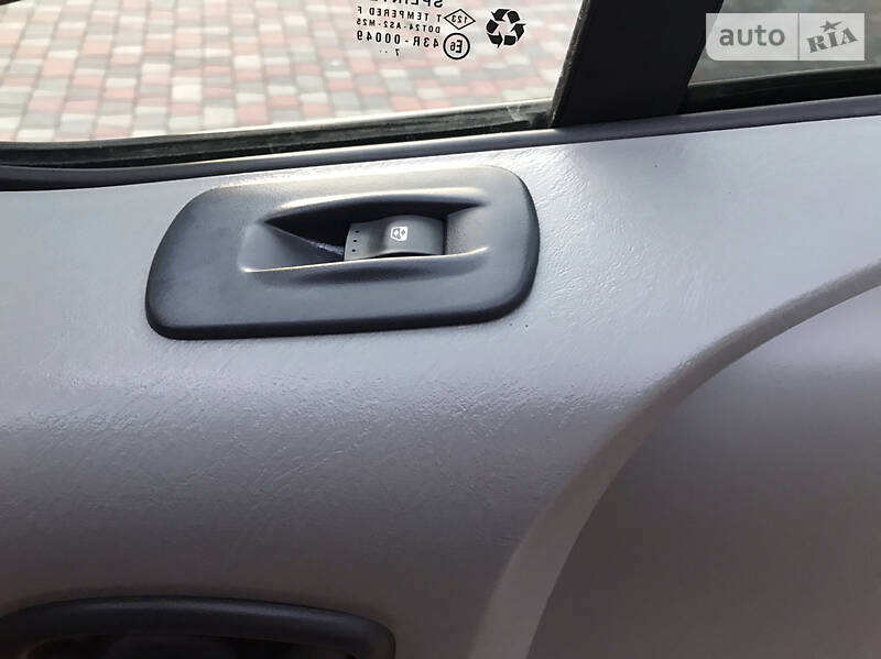 Вантажопасажирський фургон Renault Trafic 2007 в Чернівцях фото 43 Вантажопасажирський фургон Renault Trafic 2007 в Чернівцях