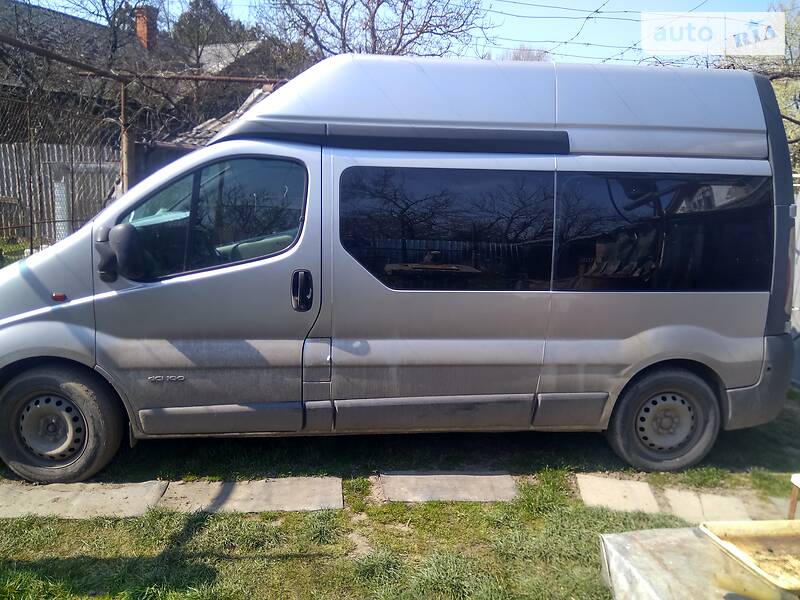 Минивэн Renault Trafic 2003 в Ужгороде