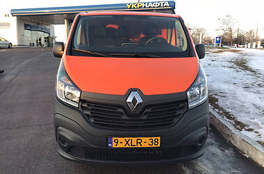 Вантажопасажирський фургон Renault Trafic 2017 в Рівному