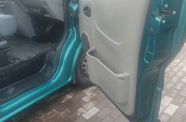Мінівен Renault Trafic 2004 в 