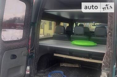 Мінівен Renault Trafic 2004 в 