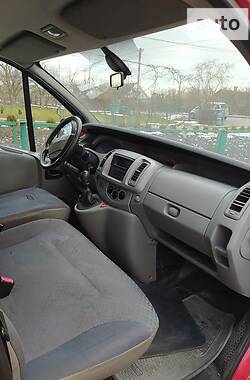 Мінівен Renault Trafic 2006 в Луцьку