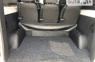 Минивэн Renault Trafic 2016 в 