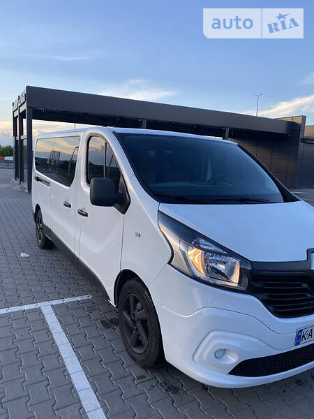 Минивэн Renault Trafic 2015 в Киеве