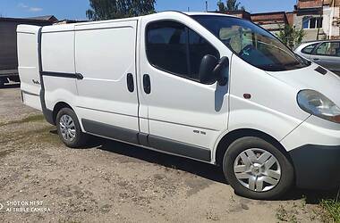 Грузопассажирский фургон Renault Trafic 2007 в Глухове