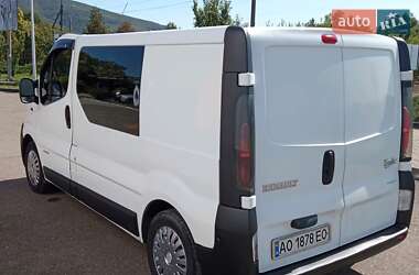 Минивэн Renault Trafic 2006 в Виноградове
