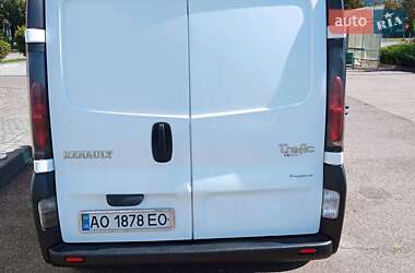 Минивэн Renault Trafic 2006 в Виноградове