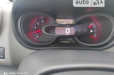 Универсал Renault Trafic 2017 в Киеве