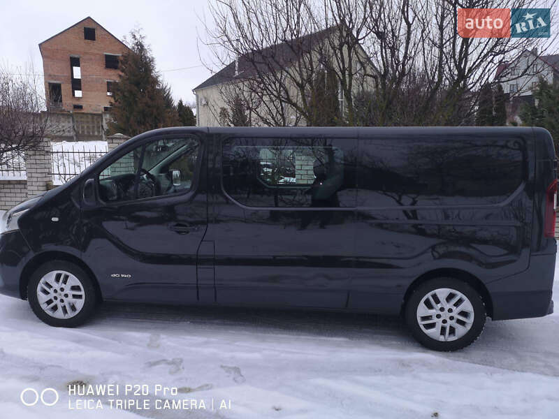 Мінівен Renault Trafic 2015 в Рівному