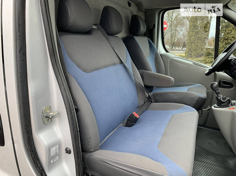 Вантажний фургон Renault Trafic 2013 в Рівному