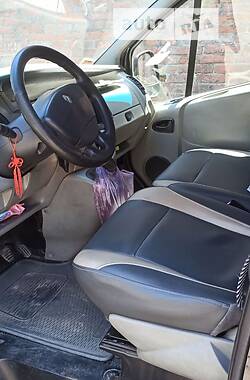 Мінівен Renault Trafic 2004 в Івано-Франківську