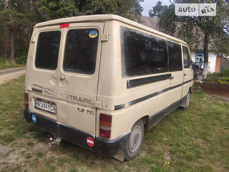 Минивэн Renault Trafic 1987 в Владимирце