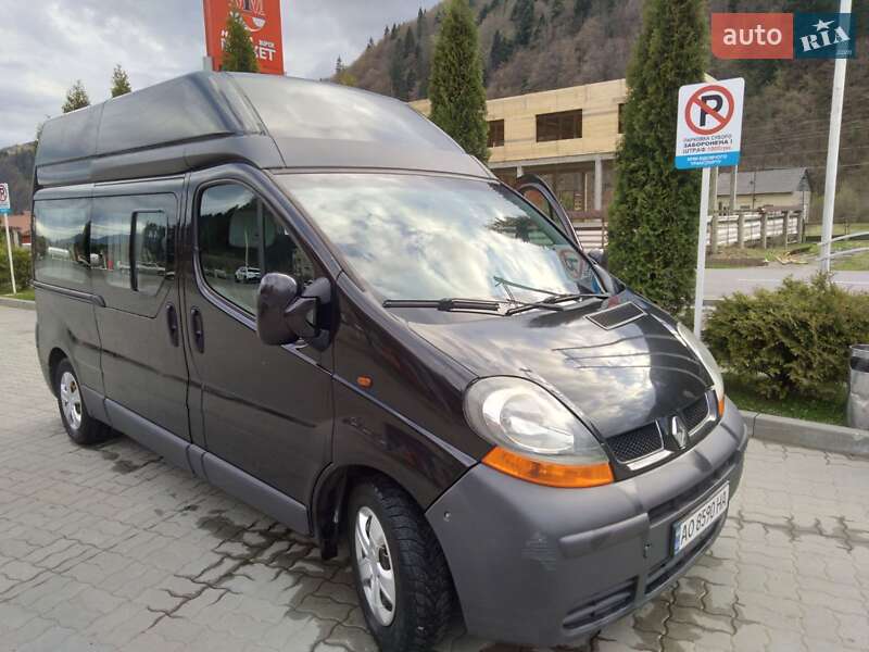 Минивэн Renault Trafic 2006 в Межгорье